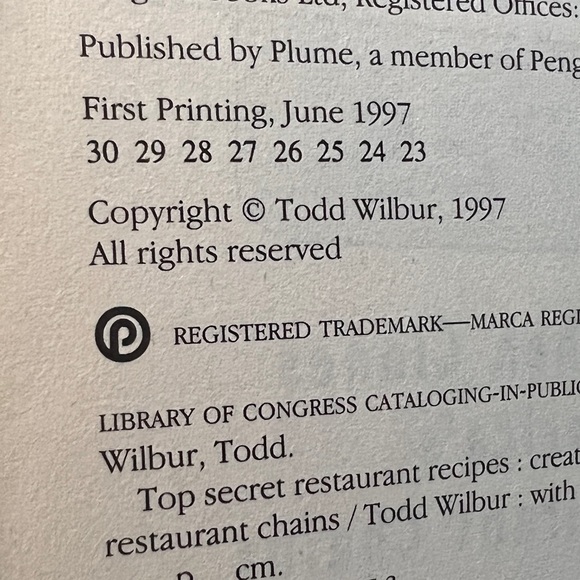 Top Secret Restaurant Recipes Cookbook First Edition 1997 322 Pages EUC - Picture 5 of 9